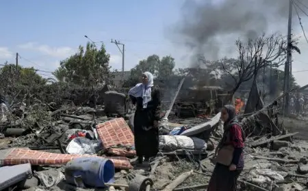 عشرون شهيدًا في مجزرة جديدة جراء استهداف مدرسة تابعة لأونروا بمخيم النصيرات