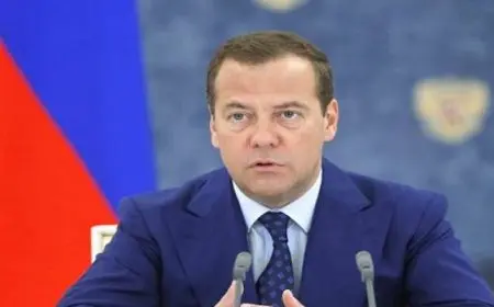 ٍميدفيديف: روسيا تحاول منع وقوع كارثة عالمية محتملة