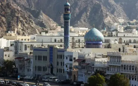 داعش تتبنى الهجوم على مسجد سلطنة عمان الذي أوقع 6 قتلى و28مصابًا