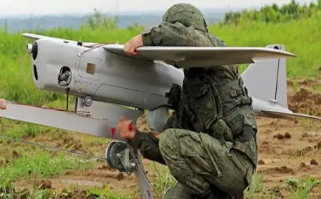 الجيش الروسي يسقط ويعترض 35 طائرة مسيرة و10 زوارق أوكرانية
