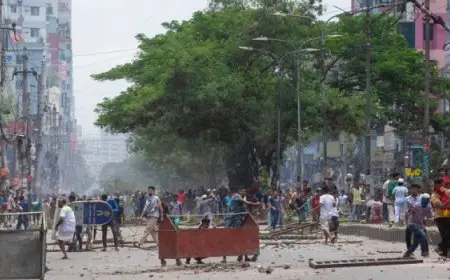 شرطة بنجلاديش تطلق النار على المتظاهرين في العاصمة دكا