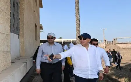 وزير الري بتفقد أعمال صيانة هويس وبوابات سد دمياط ومشروعات حماية الشواطئ برأس البر