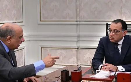 رئيس الوزراء يستعرض مع وزير الكهرباء أهم مستجدات عمل الوزارة