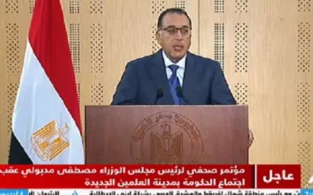 رئيس الوزراء: الدولة ملتزمة بحل مشكلة انقطاع الكهرباء بة نهائية مع نهاية العام