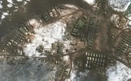 أوكرانيا تعلن قصف مطار عسكري روسي في القرم