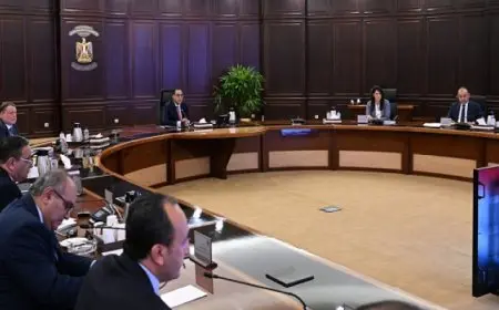 رئيس الوزراء يتابع مستجدات موقف تنفيذ برنامج الطروحات الحكومية