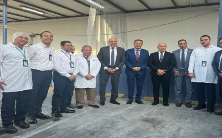 وزير الطيران المدني يقوم بجولة تفقدية لمتابعة تيسير إجراءات السفر والوصول وتعزيز انسيابية التشغيل في مختلف مواقع العمل