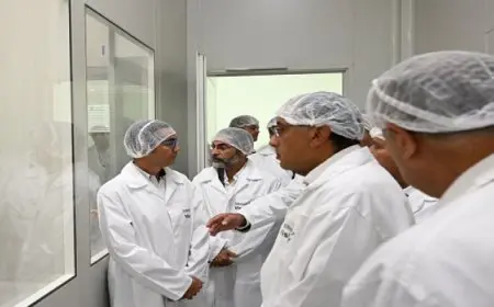 بال ..رئيس الوزراء يتفقد مصنع “الشركة الأوروبية المصرية للصناعات الدوائية” بالإسكندرية