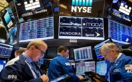 أسهم أمريكا تتكبد خسائر حادة بأسبوع بعد بيانات مخيبة للآمال