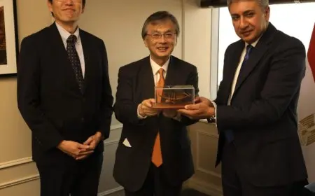 وزير السياحة يبحث التعاون مع سفير اليابان بالقاهرة ورئيس مكتب الجايكا