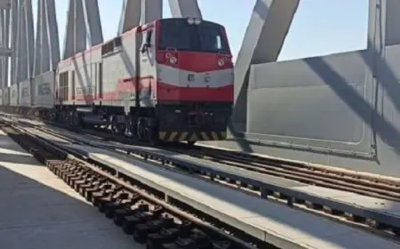 وزير النقل: عبور أول قطار لنقل حاويات الترانزيت من ميناء الدخيلة لميناء شرق بورسعيد