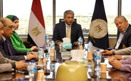 وزير السياحة يجتمع مع وفد من التحالف الدولي للمصريين بالخارج لمناقشة فرص التعاون