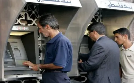 السلطة الفلسطينية تدفع 70% من رواتب موظفيها عن يونيو مع استمرار أزمتها المالية