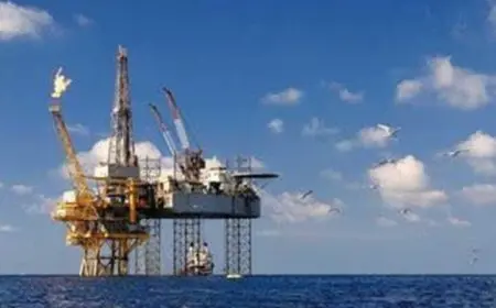 النفط يتجه لمكاسب أسبوعية 3% وسط تصاعد توترات الشرق الأوسط