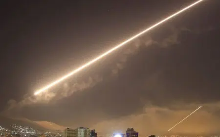 إصابة 4 عسكريين بقصف إسرائيلي استهدف وسط سوريا