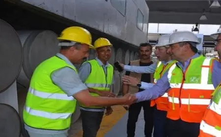 بال ..وزير قطاع الأعمال العام يتفقد مصانع شركة مصر للحرير الصناعي وألياف البوليستر بكفر الدوار