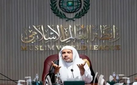 رابطة العالم الإسلامي تدين استهداف مدرسة “التابعين” التي تؤوي نازحين شرق مدينة غزة