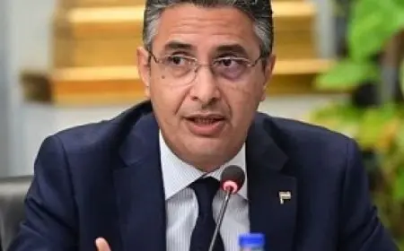 وزير التموين يتخذ اجراءات قانونية ضد مستودعين لتوزيع أسطوانات البوتاجاز .