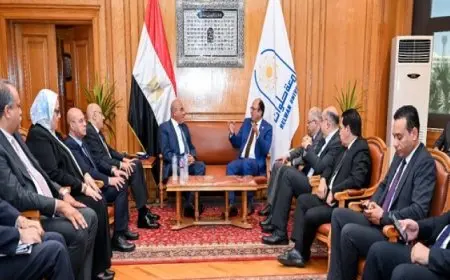 بالصو.. رئيس الهيئة العربية للتصنيع ورئيس جامعة حلوان يبحثان سبل تنفيذ المشروعات البحثية والإبتكارات الطلابية