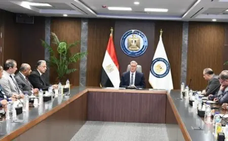 البترول تشكل لجنة استشارية لتعزيز إنتاج الحقول وإدارة الخزانات البترولية