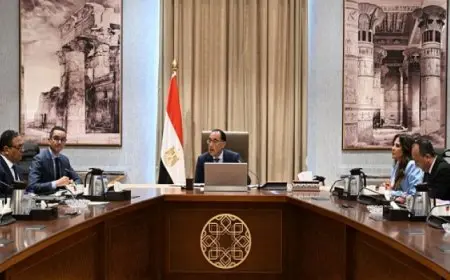 رئيس الوزراء يتابع مع شركة “هاير مصر” المراحل التالية من مجمع مصانع العاشر من رمضان