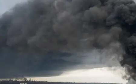 انفجارات بمستودعات لمعدات عسكرية قرب أوديسا بعد قصف صاروخي روسي