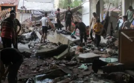 استشهاد 14 فلسطينياً في غارات إسرائيلية شرق خان يونس ودير البلح