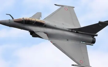 مقاتلتان من طراز رافال تصطدمان في أجواء فرنسا