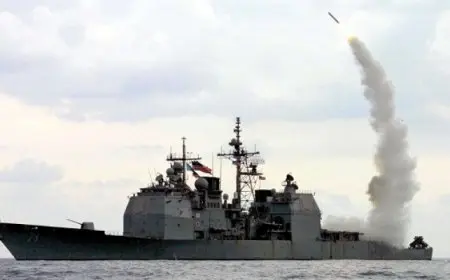 الجيش الأمريكي يعلن تدمير زورقين للحوثيين بالبحر الأحمر