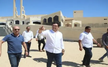 وزير الثقافة يتفقد “واحة الثقافة” و”قصر الإبداع الفني” بمدينة 6 أكتوبر