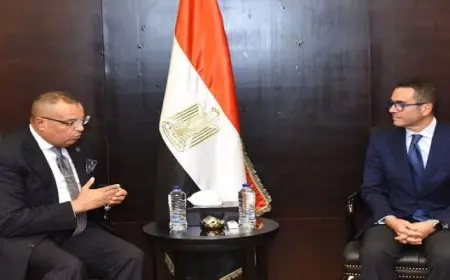 وزير الاستثمار يلتقى محافظ جنوب سيناء لاستعراض فرص ومقومات الاستثمار بالمحافظة