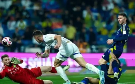 الهلال يكتسح النصر برباعية ويتوج بطلا لكأس السوبر السعودي