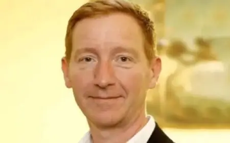 دبلوماسي بريطاني يستقيل من الخارجية “لتواطئها” بجرائم الحرب الإسرائيلية