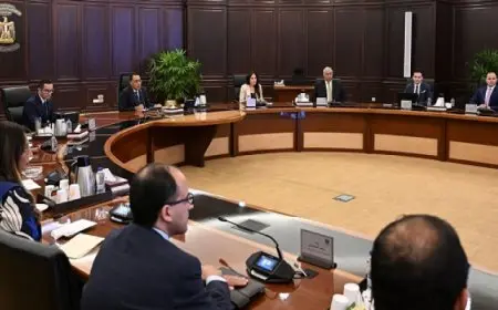 رئيس الوزراء يعقد اجتماعاً لبحث مواد اتفاقية حماية وتشجيع الاستثمار المصري السعودي