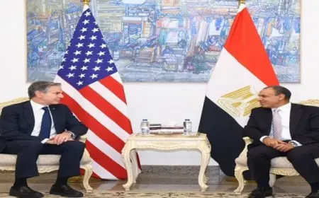 وزير الخارجية يبحث مع نظيره الأمريكي الجهود المشتركة لوقف الحرب في غزة