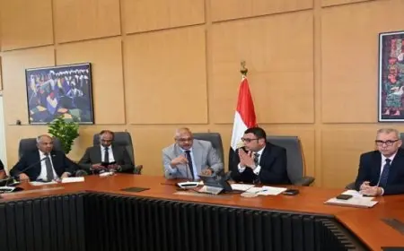 وزير الإسكان يعقد اجتماعه الدوري مع أعضاء البرلمان بمجلسيه “النواب والشيوخ”