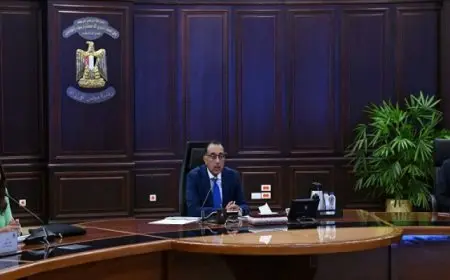 بال ..مدبولي: المحافظون مسئولون عن استيداء حق الدولة في الوحدات المُنفذة لساكني المناطق غير الآمنة