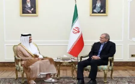 الرئيس الإيراني يستقبل رئيس الوزراء وزير الخارجية القطري
