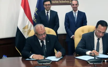 وزير الاتصالات: بوابة تراث مصر الرقمي تستهدف إثراء المحتوى التراثى المصرى