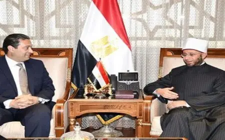 وزير الأوقاف يبحث مع محافظ دمياط التعاون المشترك في الدعوة وعمارة المساجد بالمحافظة