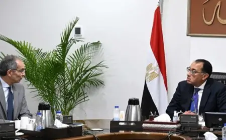 مدبولي يؤكد على أهمية الدور الحيوي لوزارة الاتصالات في عملية التحول الرقمي الجاري بجميع القطاعات