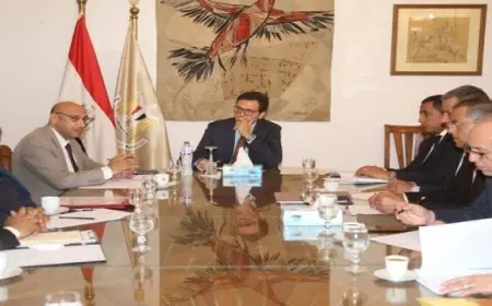 وزير الثقافة يجتمع ورؤساء أقاليم ق الثقافة لمناقشة “بداية جديدة لبناء الإنسان”