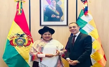السفير المصري لدى بوليفيا يبحث مع وزيرة الثقافة سبل تعزيز العلاقات والتحضير للأسبوع الثقافي المصري