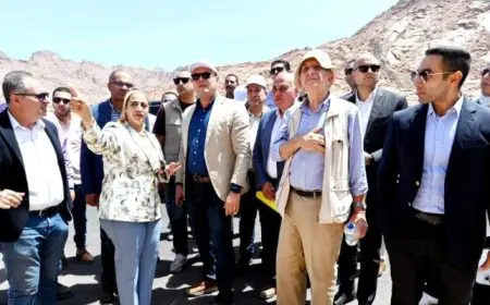 وزير الإسكان يتفقد الأعمال بمشروع تطوير موقع التجلى الأعظم بسانت كاترين