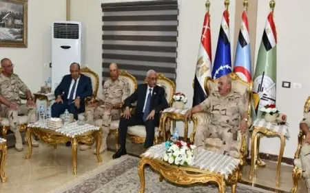 رئيس الأركان يتابع إجراءات فرض السيطرة وتأمين المشروعات التنموية بمحافظة شمال سيناء