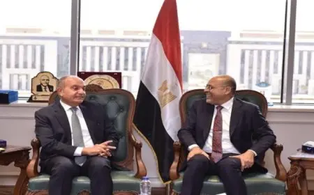 وزير العمل يستقبل سفير الأردن لدى القاهرة لبحث ملفات مشتركة