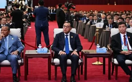 بال .. رئيس الوزراء يشارك في المؤتمر الثامن لرواد الأعمال الصينيين والأفارقة