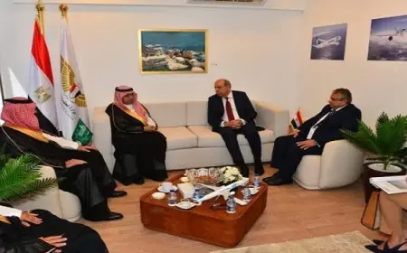 وزير الطيران المدني يبحث مع رئيس الهيئة العامة للطيران المدني بالسعودية تعزيز التعاون المشترك