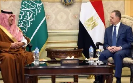 وزير الداخلية يناقش مع نظيره السعودي الموضوعات ذات الإهتمام المشترك