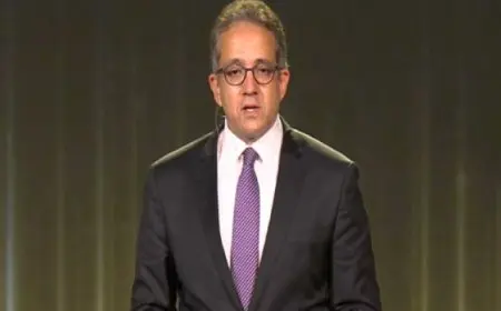 “جون أفريك”: خالد العناني يتسلح بالسلام والوئام والحوار للفوز بمقعد “اليونسكو”